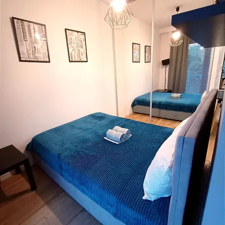 Alfahome Kopcinskiego Parking Appartement *
