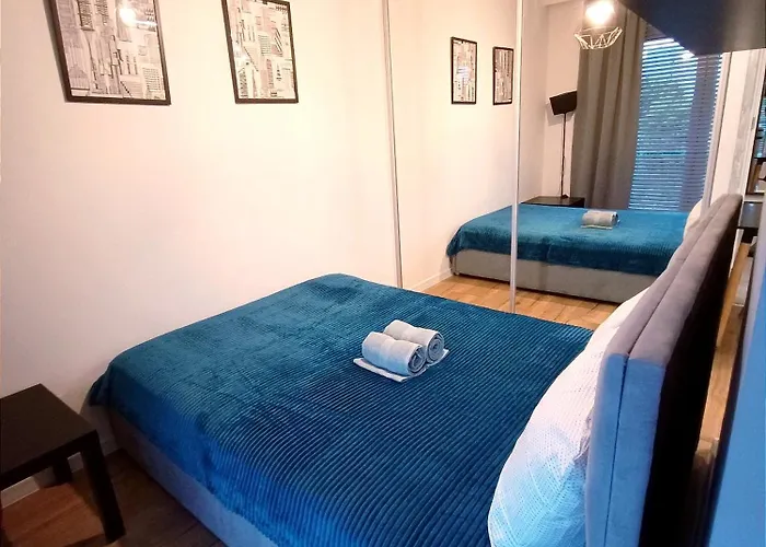 Alfahome Kopcinskiego 公寓 *